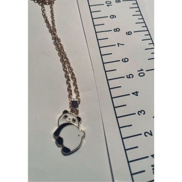 Black AND WHITE PANDA NECKLACE - Picture 3 of 6